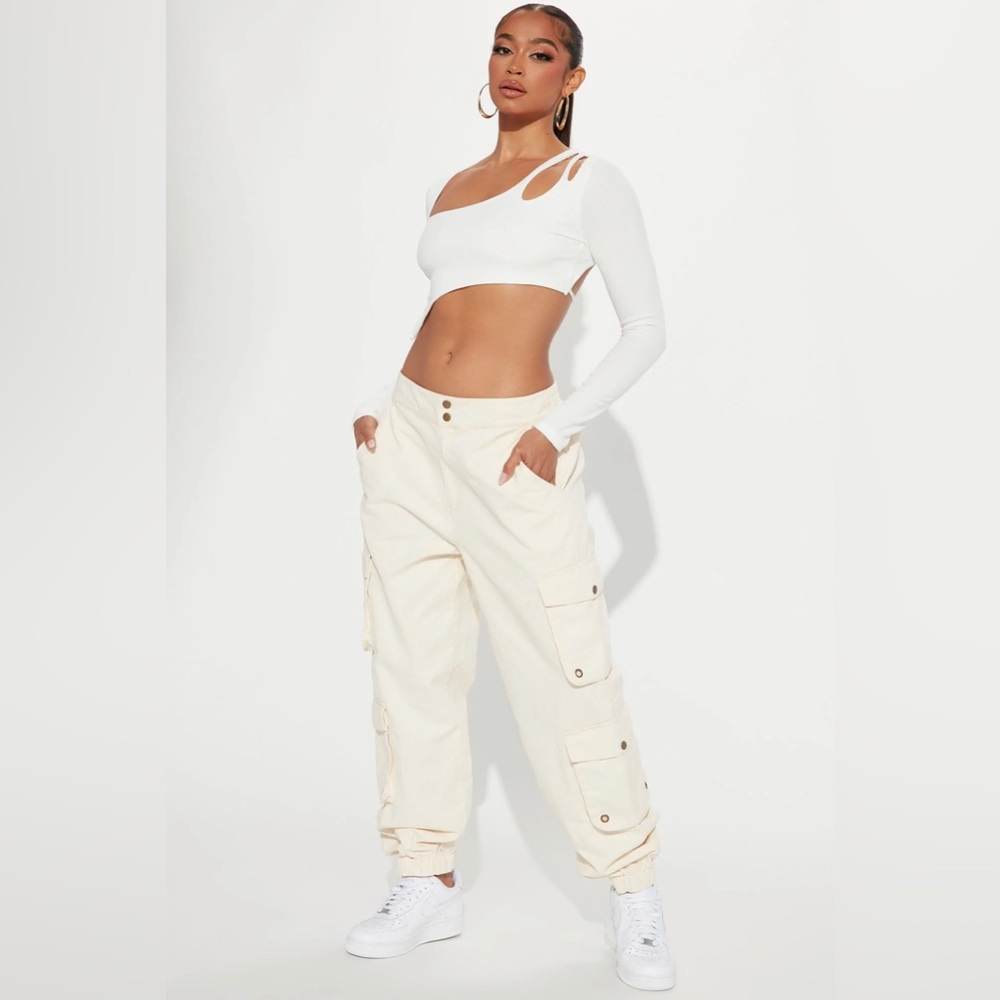 NWT Women’s Cargo Jogger Pant Large Khaki